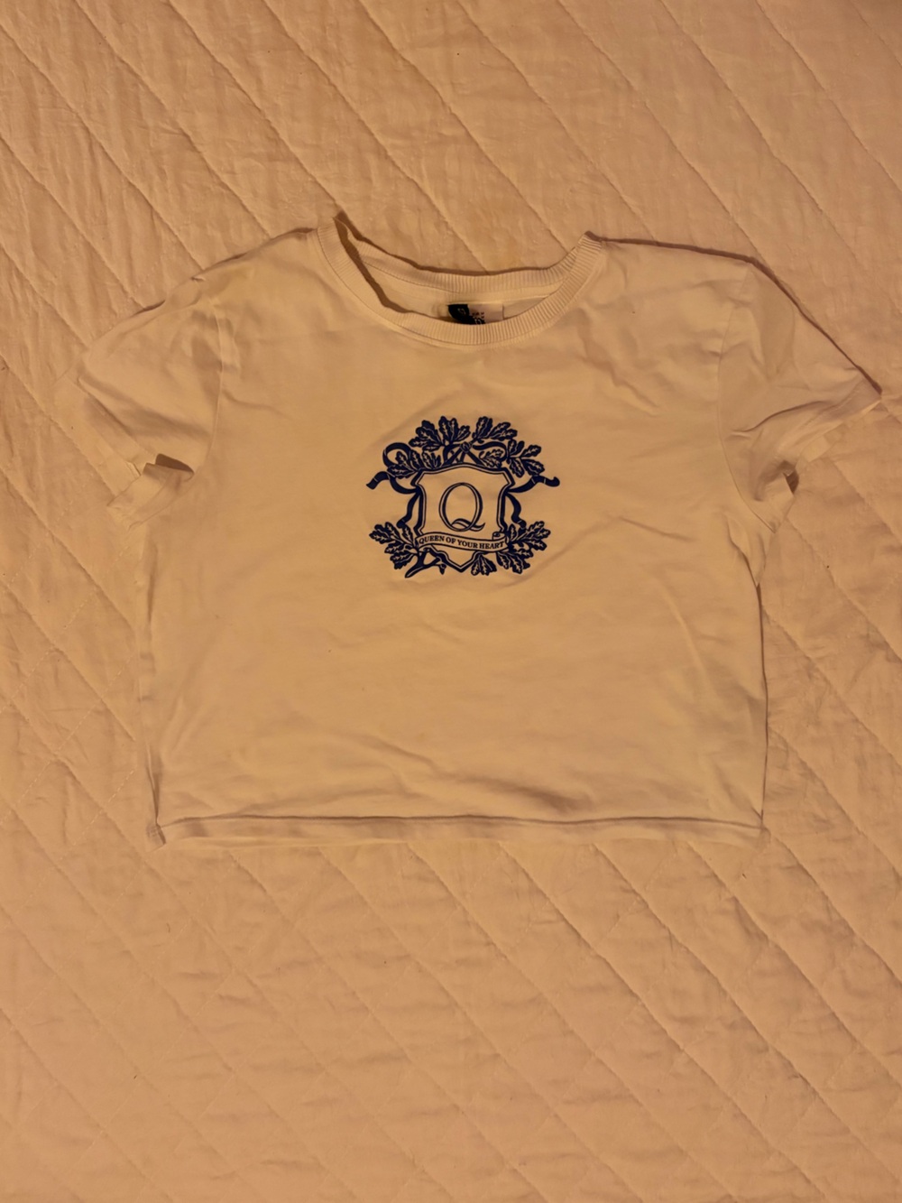 H&M “Queen of Your Heart” White Cropped T Shirt